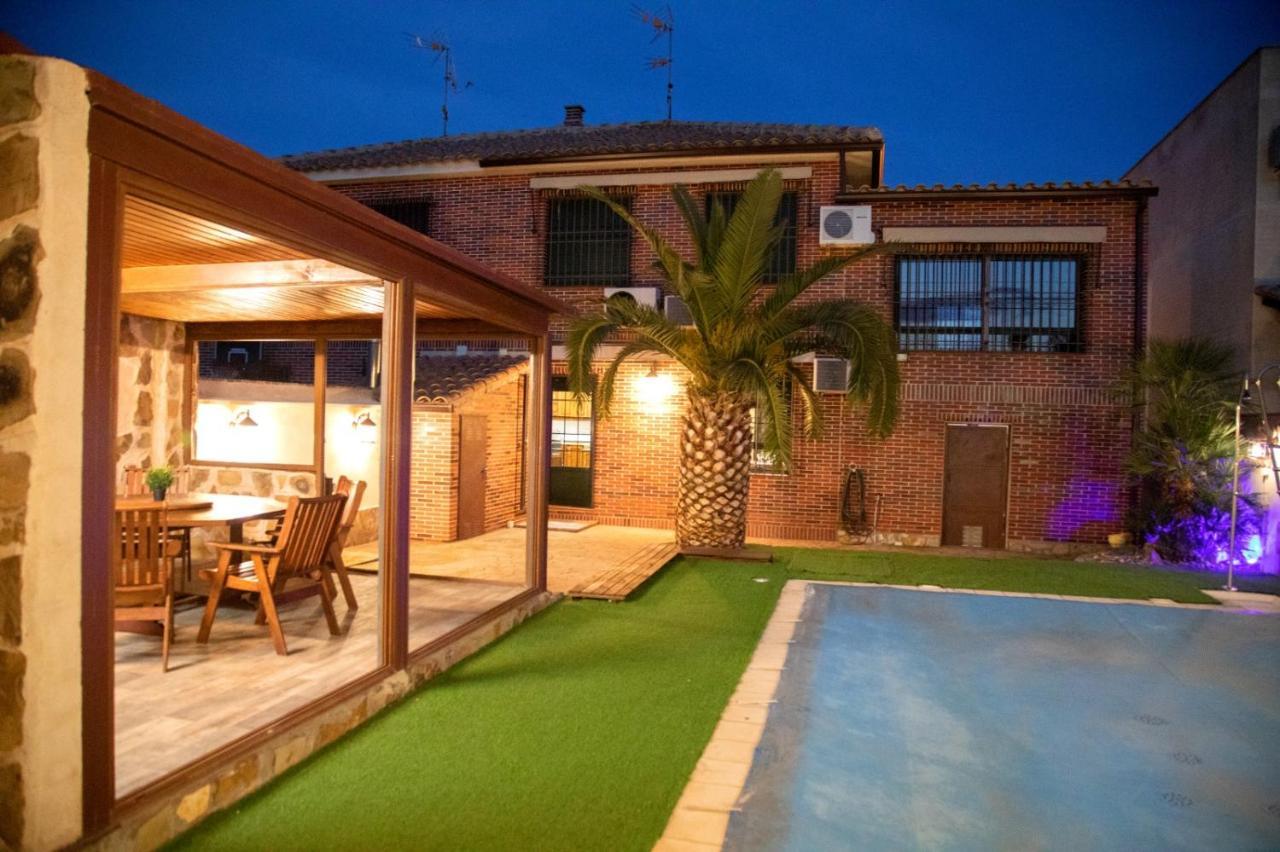 Toledo Encantado Piscina Y Bbq Privada 2,5 Km De Puy Du Foy Holiday home Arges