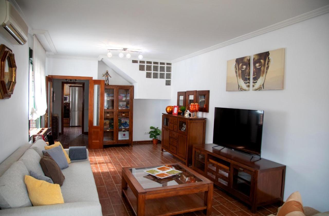 Holiday home Toledo Encantado Piscina Y Bbq Privada 2,5 Km De Puy Du Foy Arges